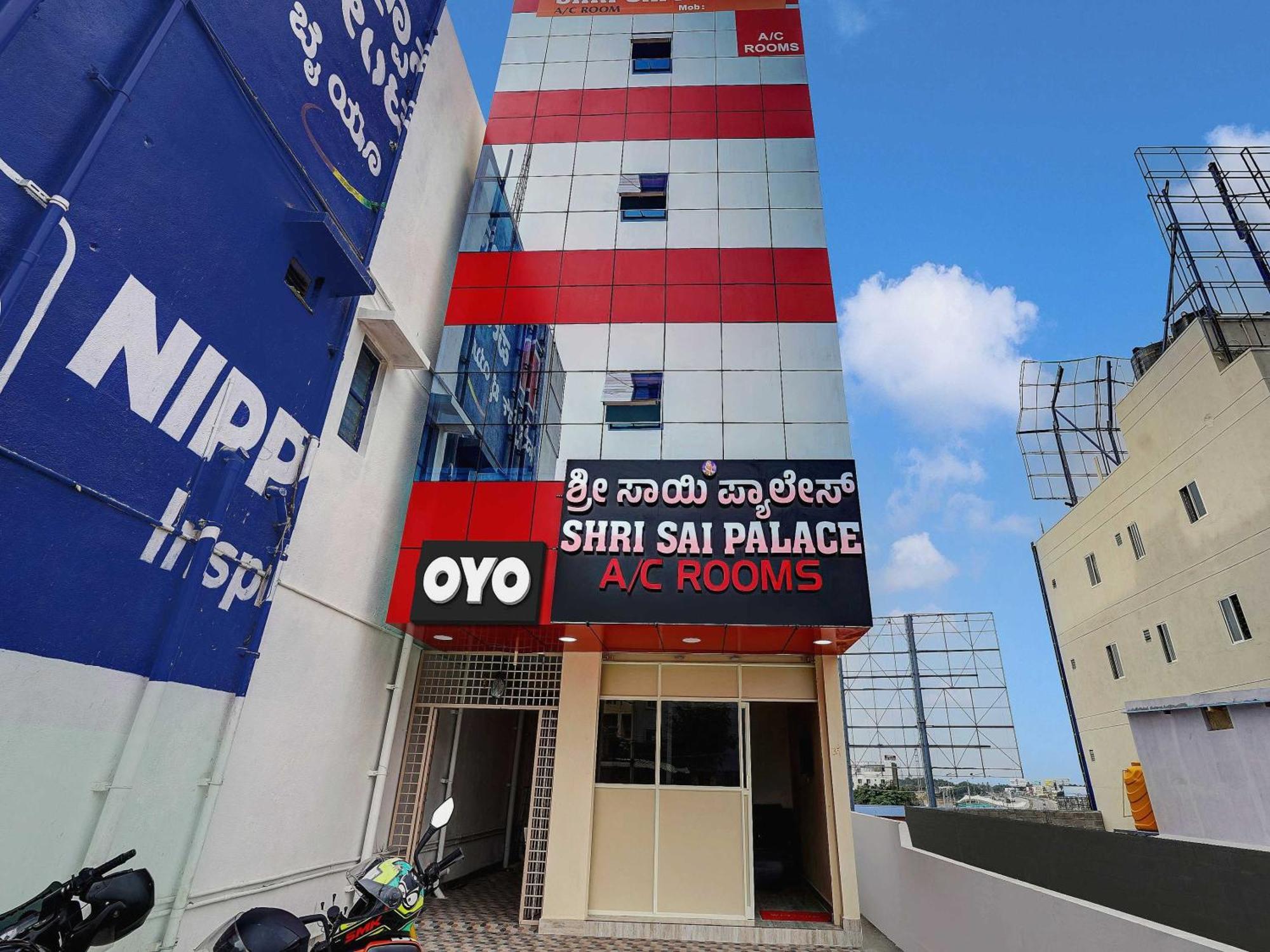 Oyo Flagship Shri Sai Palace Kumbalgod Exterior foto